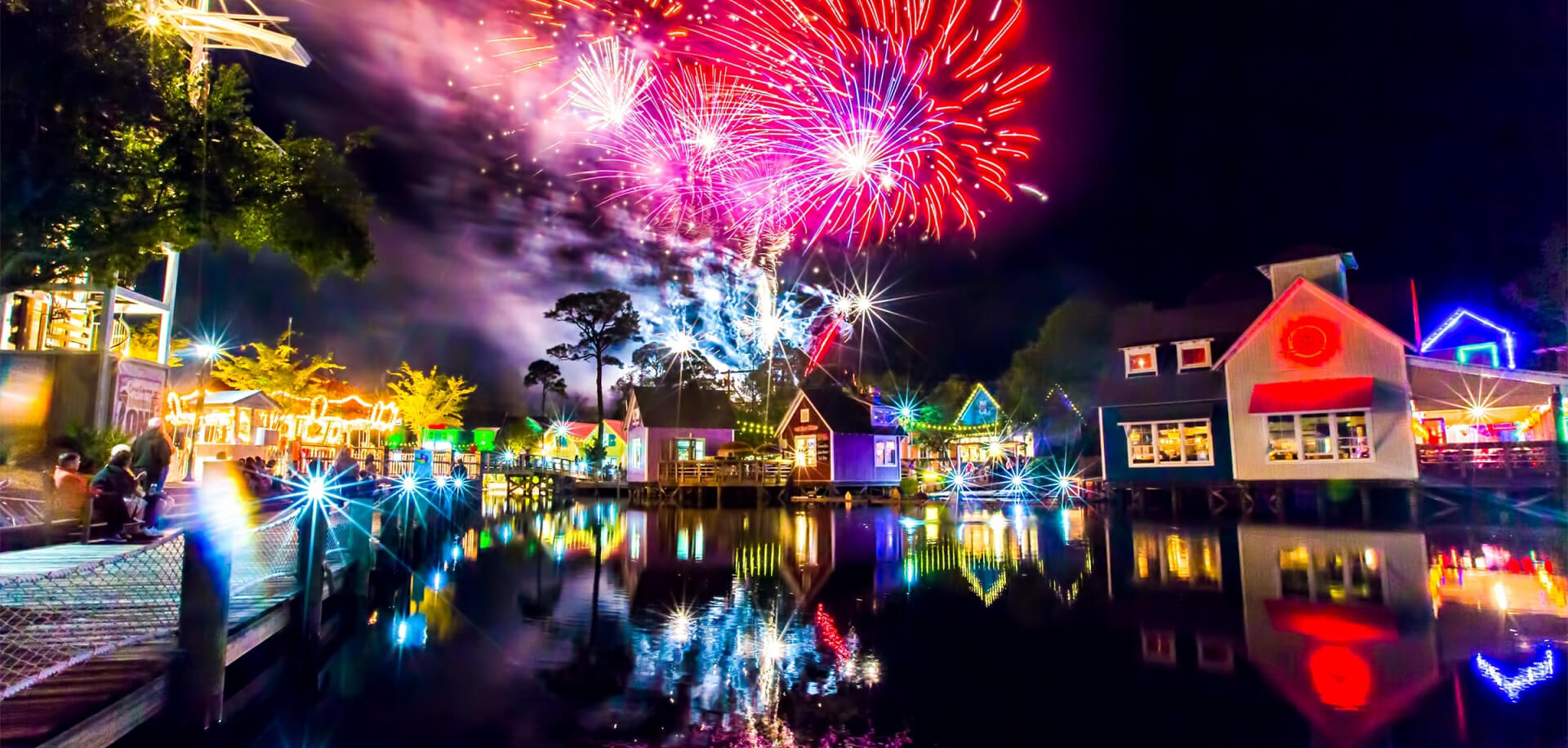 Fireworks at Baytowne Wharf