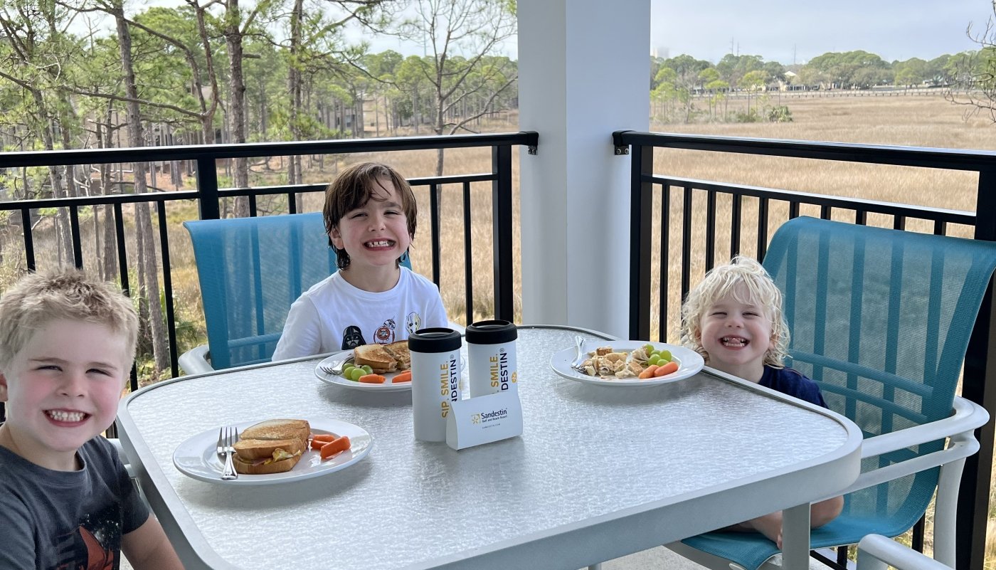 Kids eating on balcony