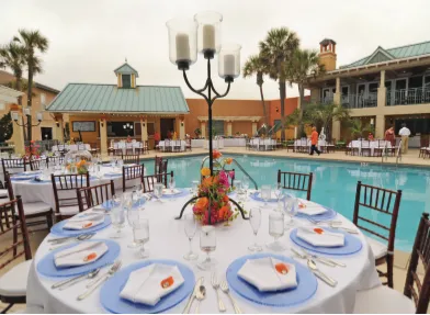 Beachclub wedding