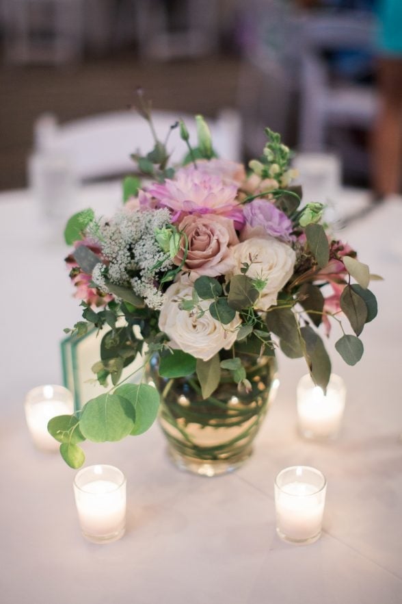 Wedding flower arrangement