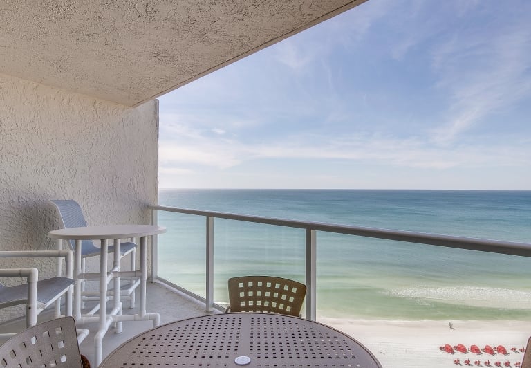 room deck overlooking the beach at beachside towers