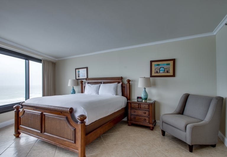 bedroom at beachside towers