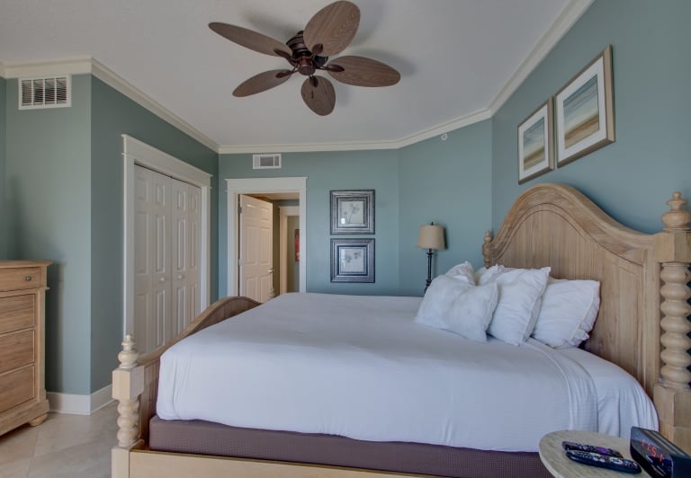 bedroom at westwinds