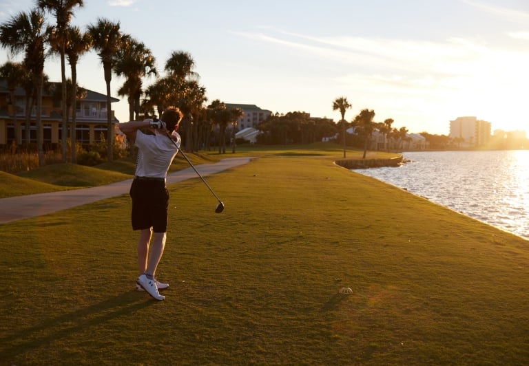 Swing on Links Golf Course