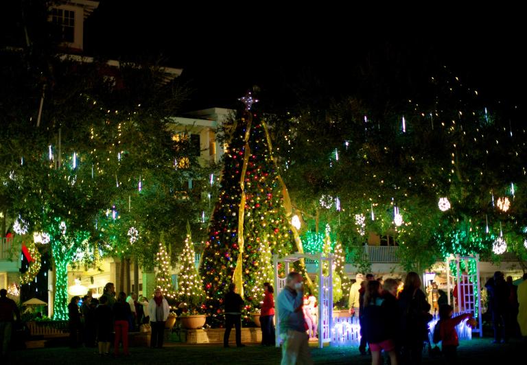 Christmas Tree at Baytowne