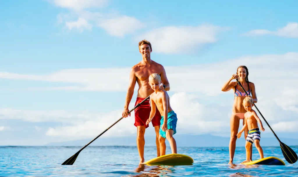 Family paddleboarding 