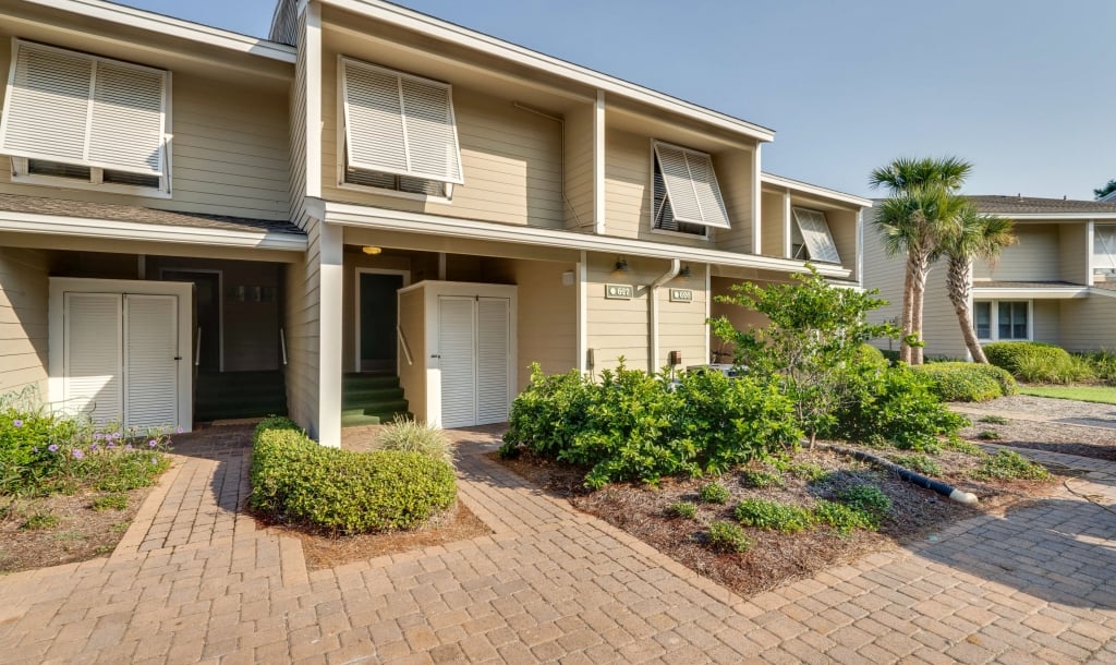 Exterior of Bayside Villas