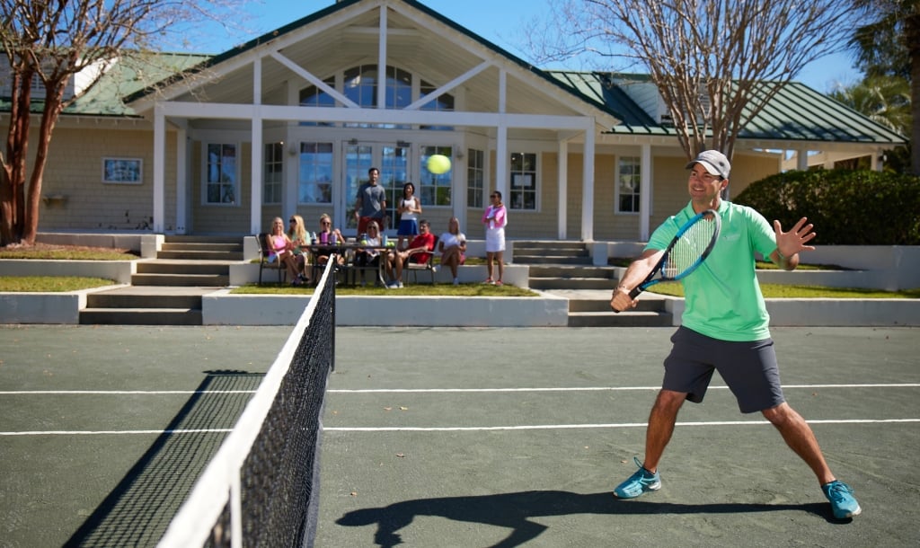 Tennis court with group