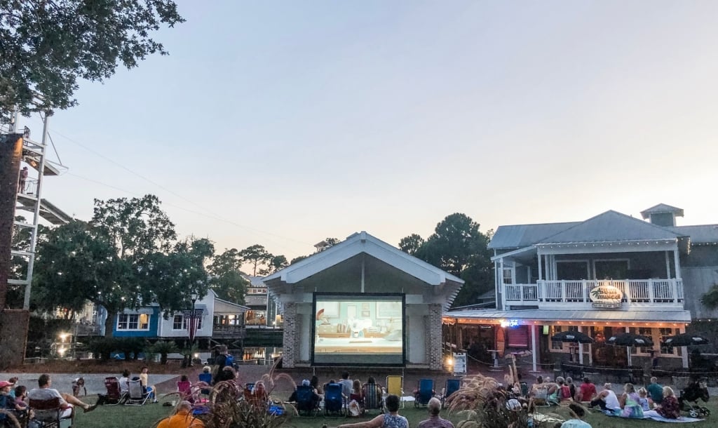 Baytowne Wharf lawn