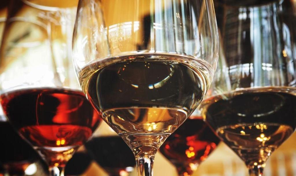 Wine and Dine 