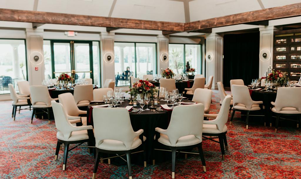 Burnt Pine dinning room wedding
