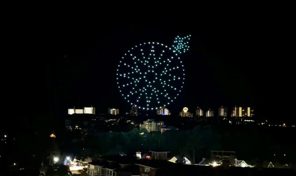 Thursdaze Lights Show